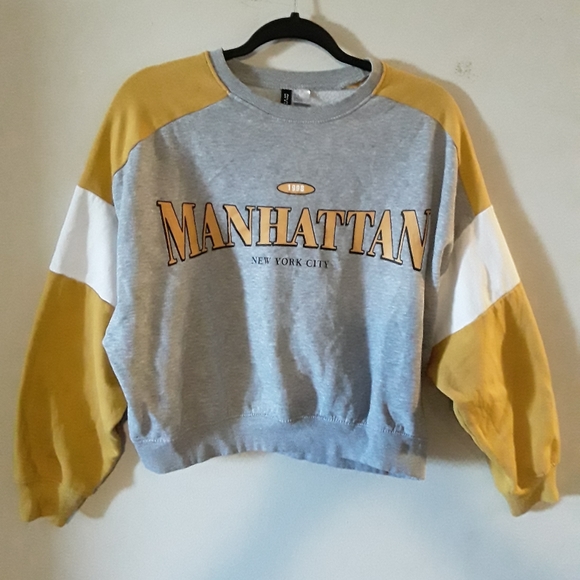 H&M Divided Womens Small CropTop Crewneck Sweater with Manhattan New York City - Picture 4 of 14